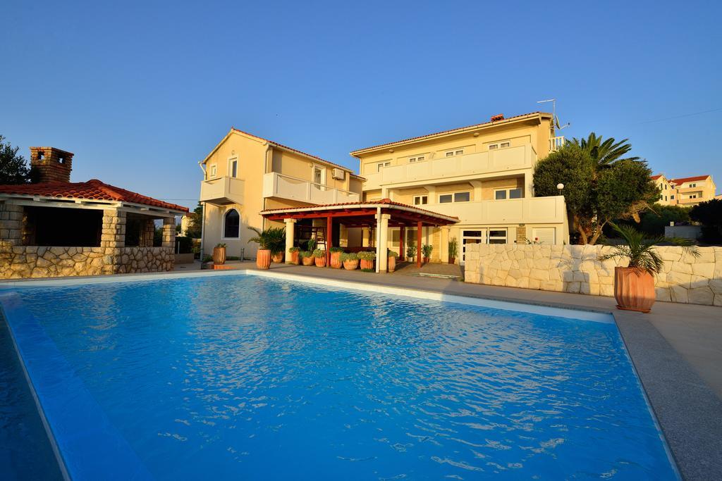 Villa Jurac ปอฟเลียนา ภายนอก รูปภาพ