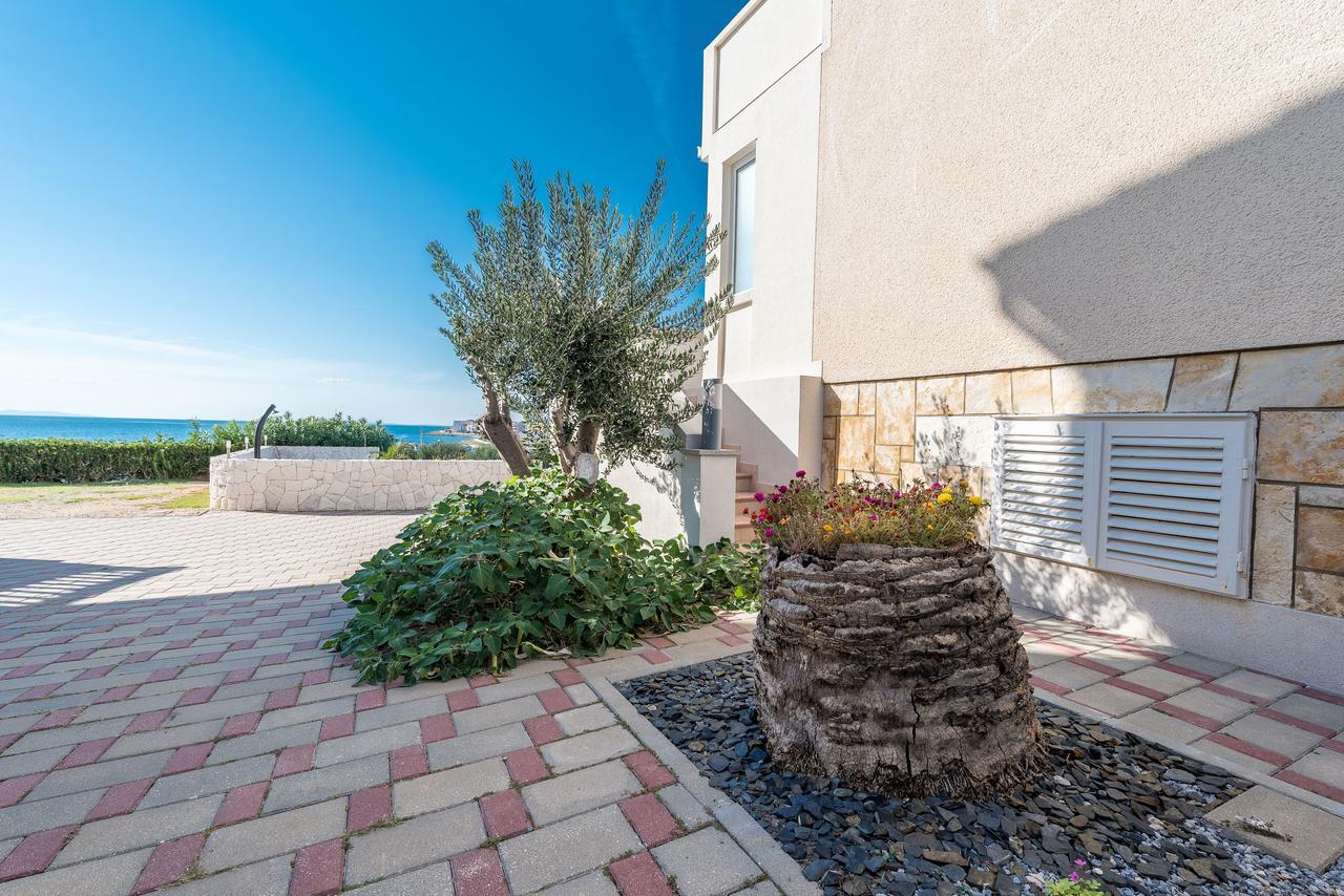 Villa Jurac ปอฟเลียนา ภายนอก รูปภาพ